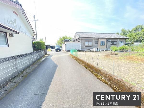 東道路80坪の売地です
