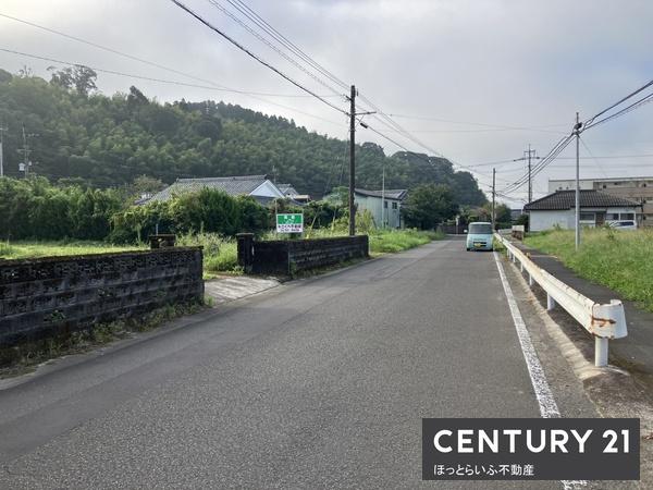 閑静な場所に５区画に分割した土地です