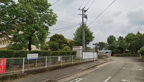 都城市志比田町の土地(都城市立川東小学校)