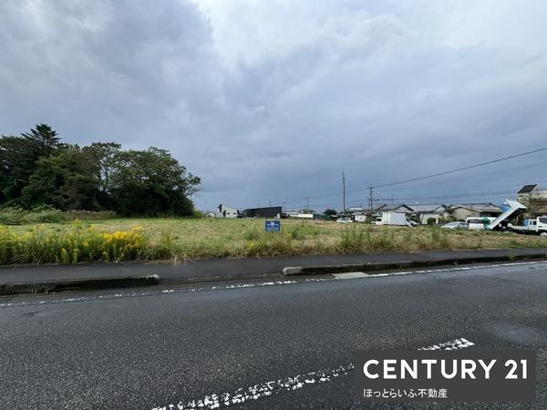 自由なプランが可能です。公道に面した東向きの土地