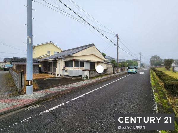 小学校近くで利便性がいい場所です