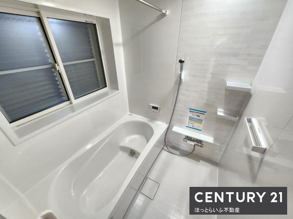 インター近くにある木材香る新築住宅
