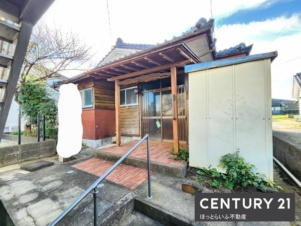 車庫兼倉庫付き中古住宅