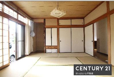 JR五十市駅から2分の場所に戸建て貸家物件でました