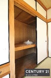 JR五十市駅から2分の場所に戸建て貸家物件でました