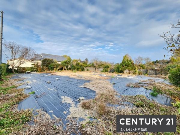 閑静な住宅地に広がる２００坪の土地です