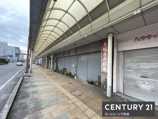 国道10号線沿いの物件になります。
