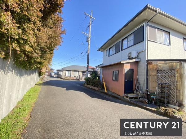 ■便利な角地の2階建て戸建♪