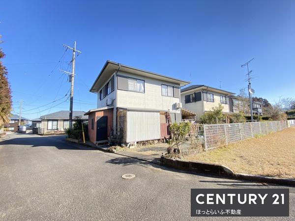 ■便利な角地の2階建て戸建♪