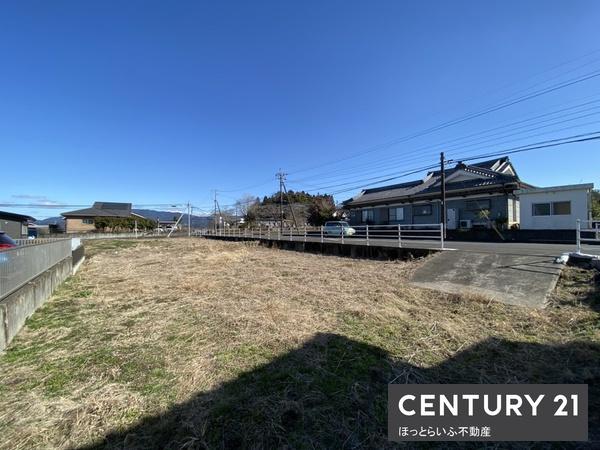 陽当たりの良い南向きの接道がある土地です