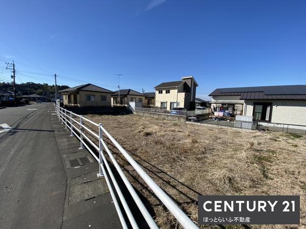 陽当たりの良い南向きの接道がある土地です