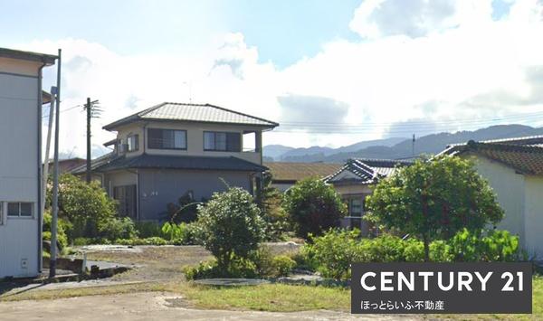 利便性の高い立地で周辺には必要な施設が充実しています