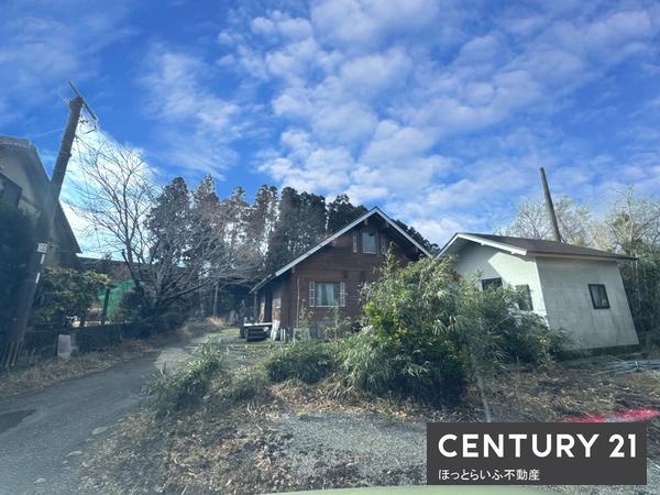 落ち着いた住環境で周囲には自然も豊かです