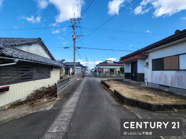 静かな環境の中に広がる売地