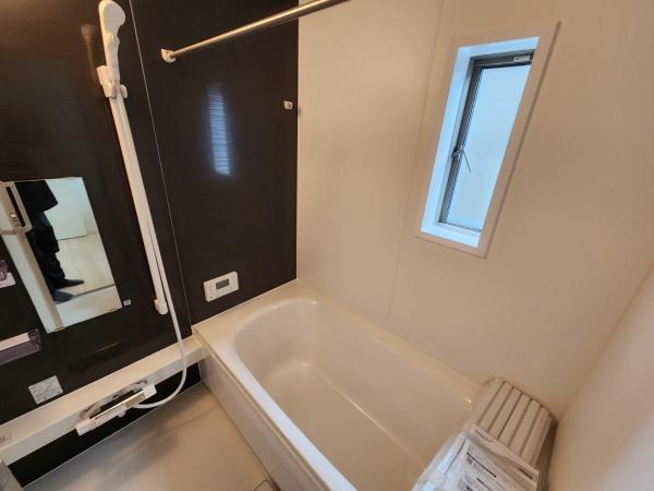 静かな住宅地に水周りをキッチン横に配置した新築住宅です