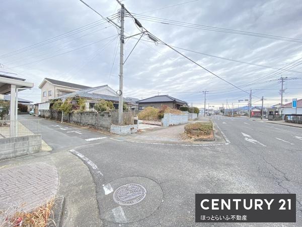 さまざまな建築プランをお考えいただける土地です。