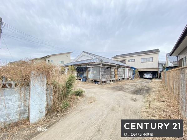 さまざまな建築プランをお考えいただける土地です。