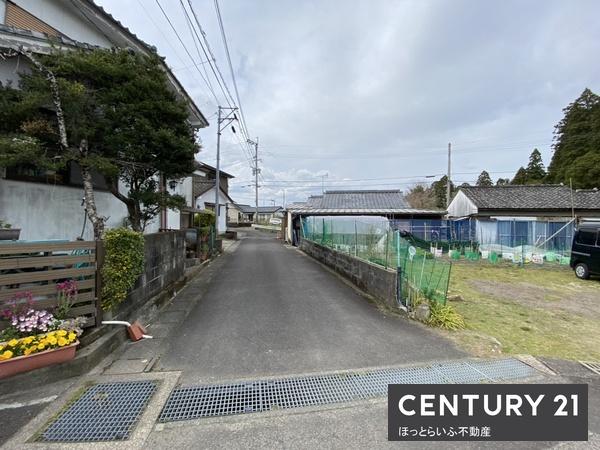 下長飯町一戸建て収益物件が出ました。
