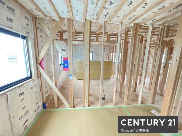 静かな住宅地に部屋数が多い新築ができます