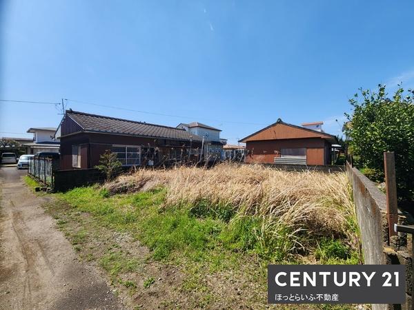 静かな住宅街で生活できる土地です