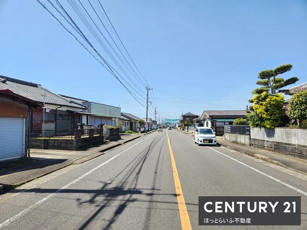 若葉町の通りぞいにな間口の広い土地が出ました