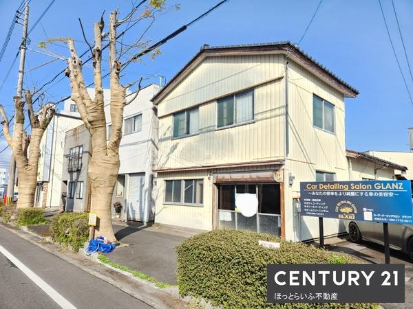 北原町の大通りに面した店舗付き住居です