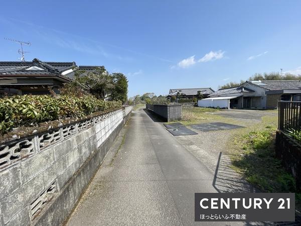 ■建築条件なしで自由設計可能！■広々35mの接面確保