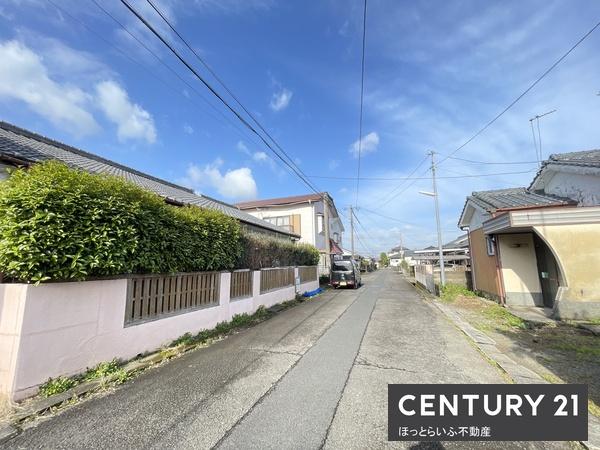■建築条件なしの自由な土地！■南向きの公道に接道！