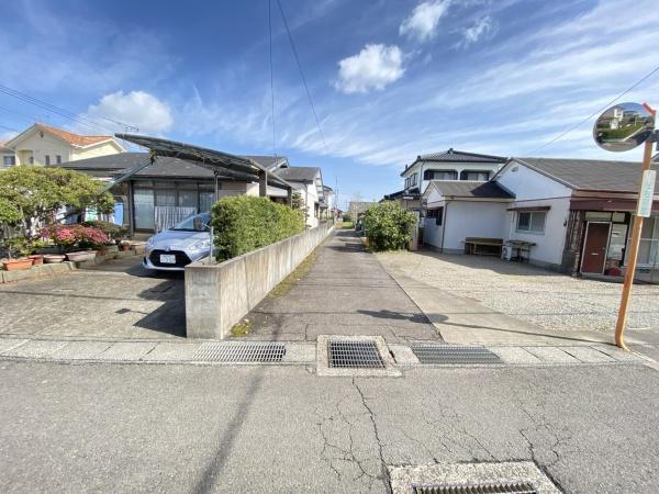 周囲の環境も穏やかで、生活しやすい地域です。