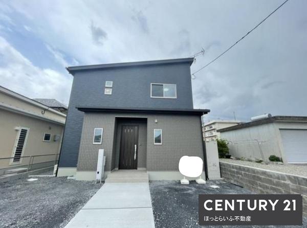 ■新築の2階建て5LDK♪■駐車3台以上可能で便利！