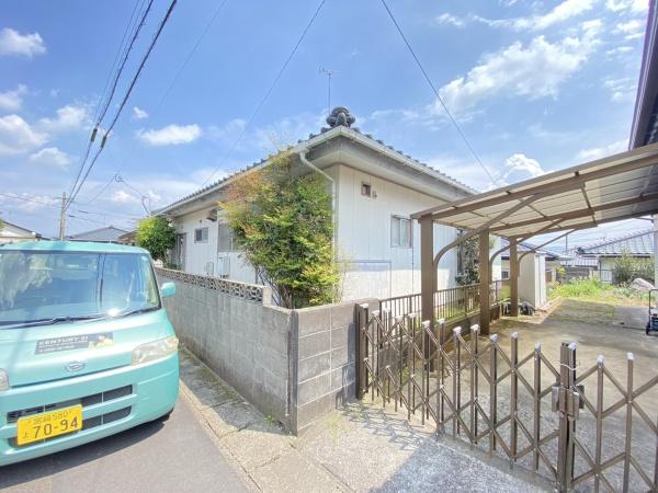 広々とした間取りが特徴でご家族での生活に適しています