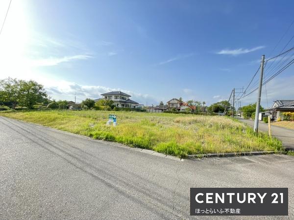 南側道路面で日当たり良好！のびのびとした生活空間を実現
