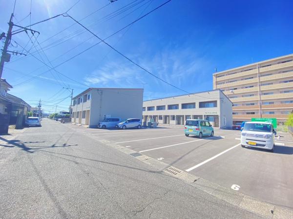 水町の築1年アパートが売りに出ました。