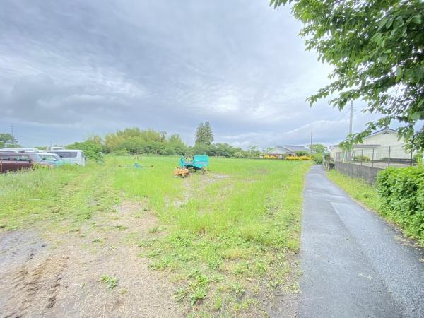 周辺の環境も考慮されており、さまざまな用途に適した土地です