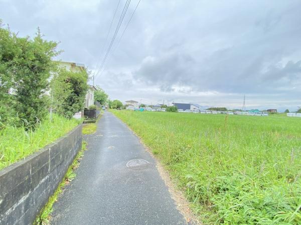周辺の環境も考慮されており、さまざまな用途に適した土地です