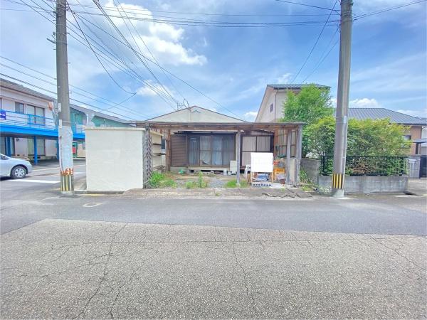 周辺環境が静かで広々とした土地です