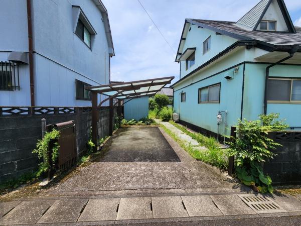 都北町の静かな場所に二階建ての中古物件出ました