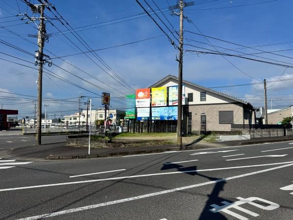3方から見える看板用地として活用できます