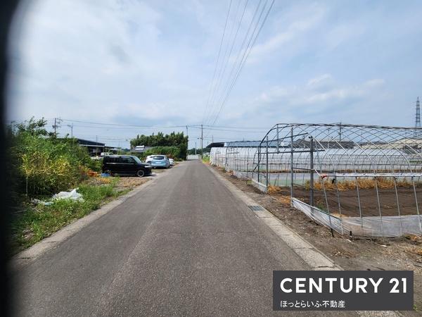 静かな場所にある５８２坪の土地です