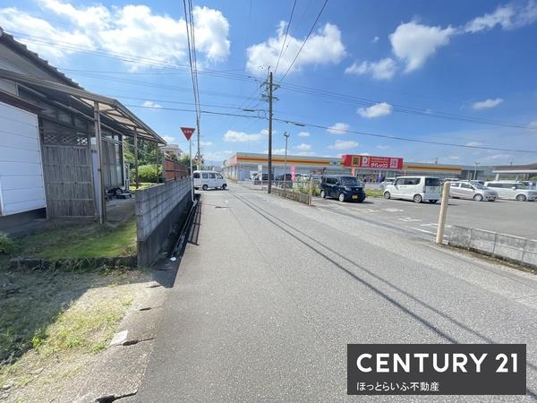 平坦地の角地物件です■即入居可！■ゆったり4DKの間取り