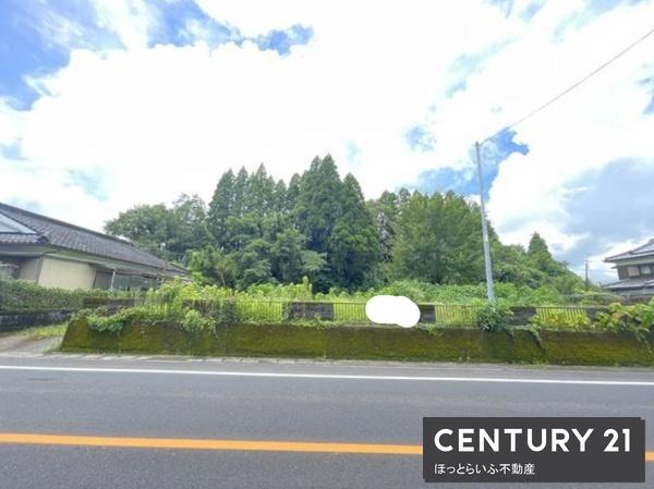 ■高台の静かな売地です♪■広めの接道でアクセス良好！