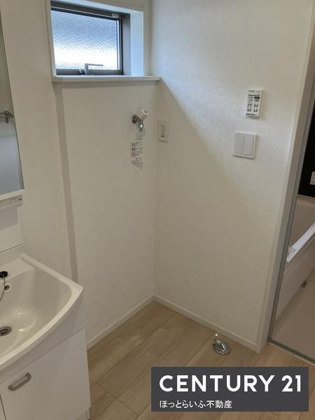 都城駅裏の新築建売物件です　主寝室7.2帖に納戸つき