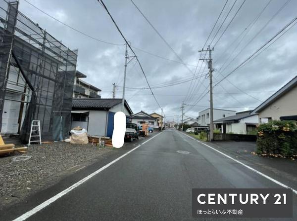 都城駅裏の新築建売物件です　主寝室7.2帖に納戸つき