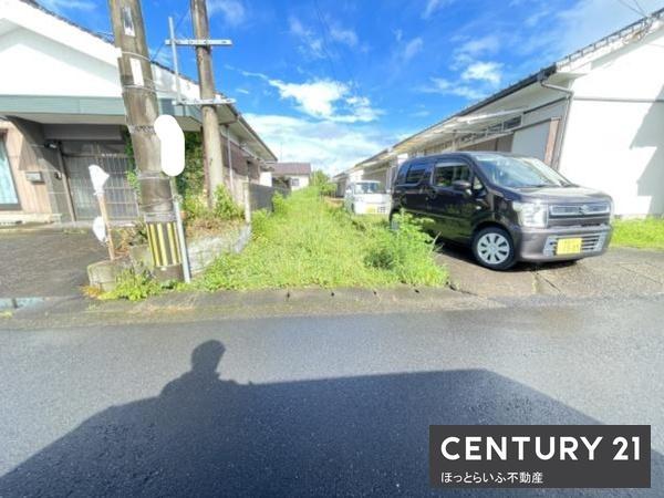■広々とした平坦地です♪■東向きの公道に接道！