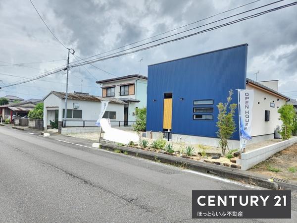 三股町のメイン道路から入った場所に新築モデルハウスが出ました