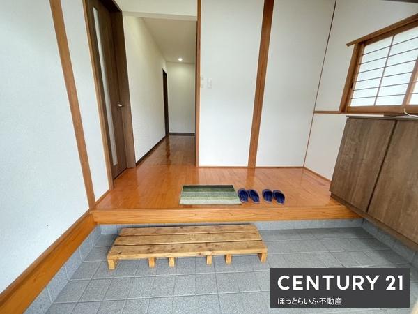 上川東に部屋数の多い中古住宅が出ました　3台駐車可能