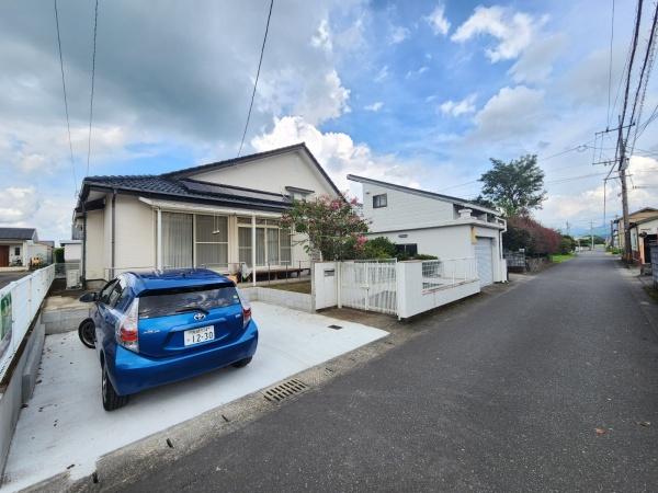 電動シャッター付き設備が整った中古住宅