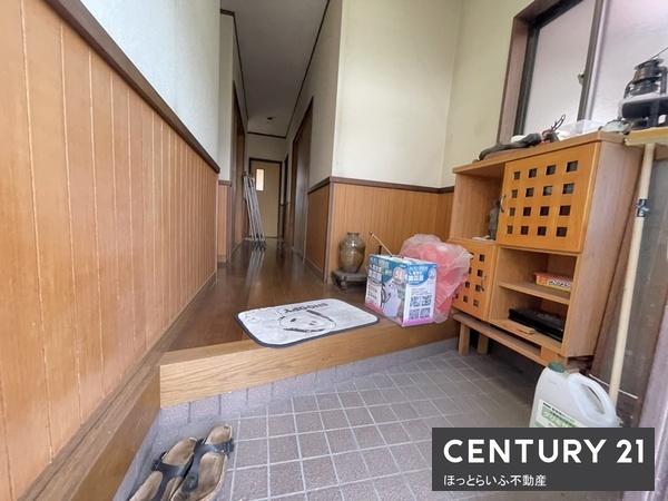 古民家つきの物件で、敷地300坪超のユニーク物件です