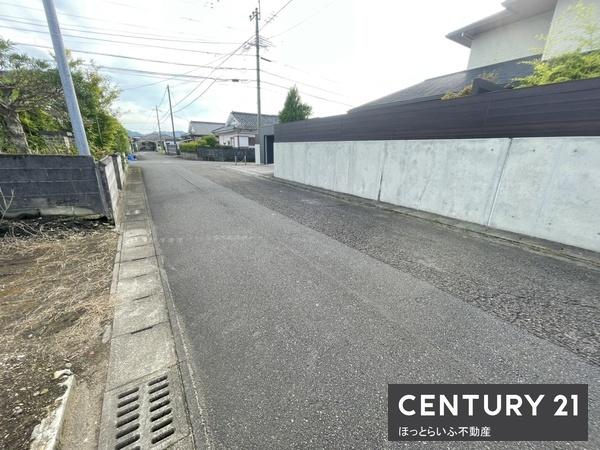 都城市上長飯町の土地(前面道路含む現地写真)