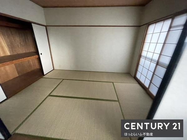 イオンモールまで歩いて5分圏内の中古マンションです